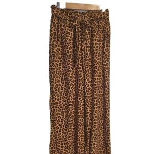 Women's flowing wide leg leopard pant with pockets sz.M